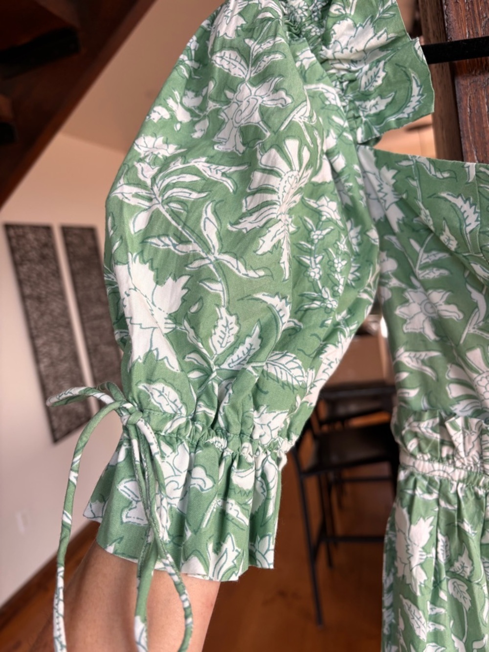 EDDY Olivia Midi Dress Green Ivory Floral Puff Sleeve Bow Back NWT Size S - Picture 10 of 15